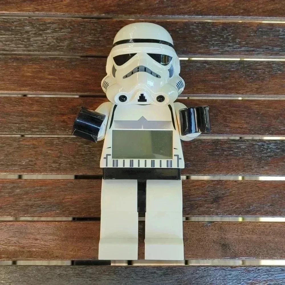 Storm Trooper Alarm Clock - Picture 3 of 10